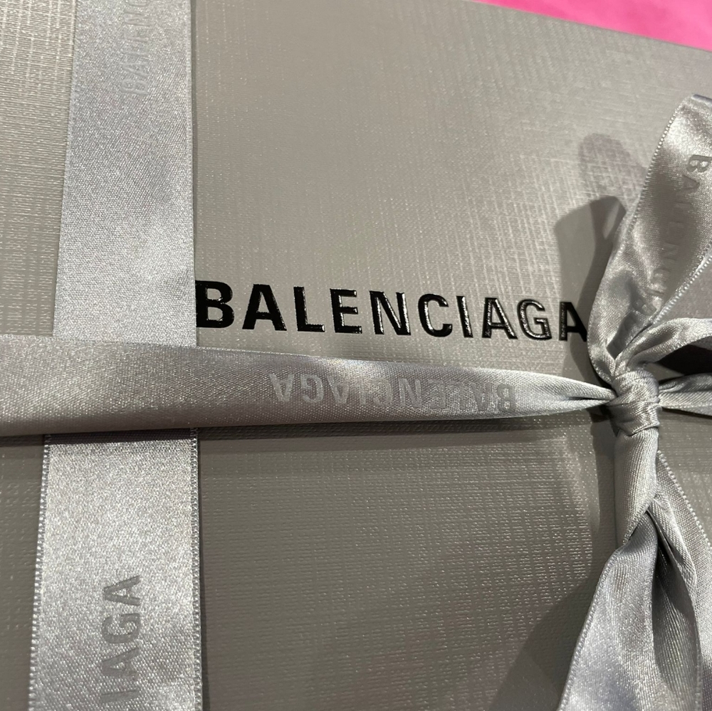 Balenciaga Chunky slide Rubber/Logo Authentic. Two summer used. - Picture 8 of 8